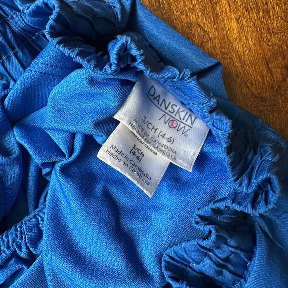 Sporty shorts with built in underwear with pocket - Picture 12 of 12